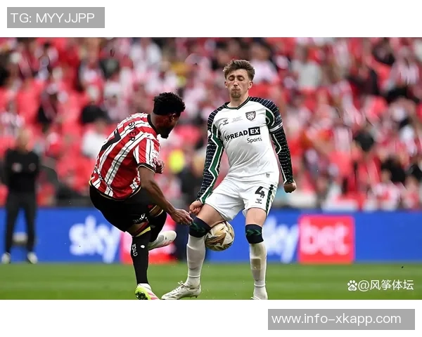 希勒评选本赛季英超最佳阵容阿森纳曼城切尔西桑德兰各有代表