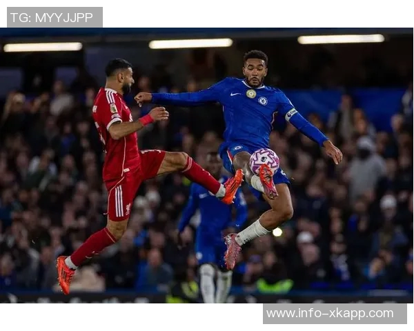 希勒评选本赛季英超最佳阵容阿森纳曼城切尔西桑德兰各有代表